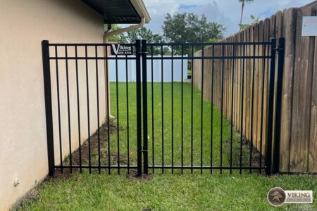 Aluminum fence